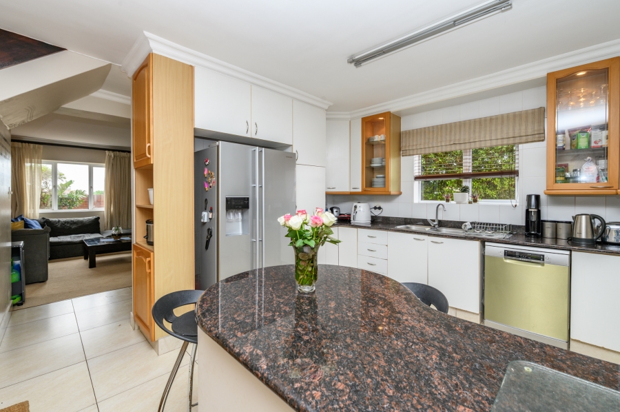 3 Bedroom Property for Sale in Summerstrand Eastern Cape